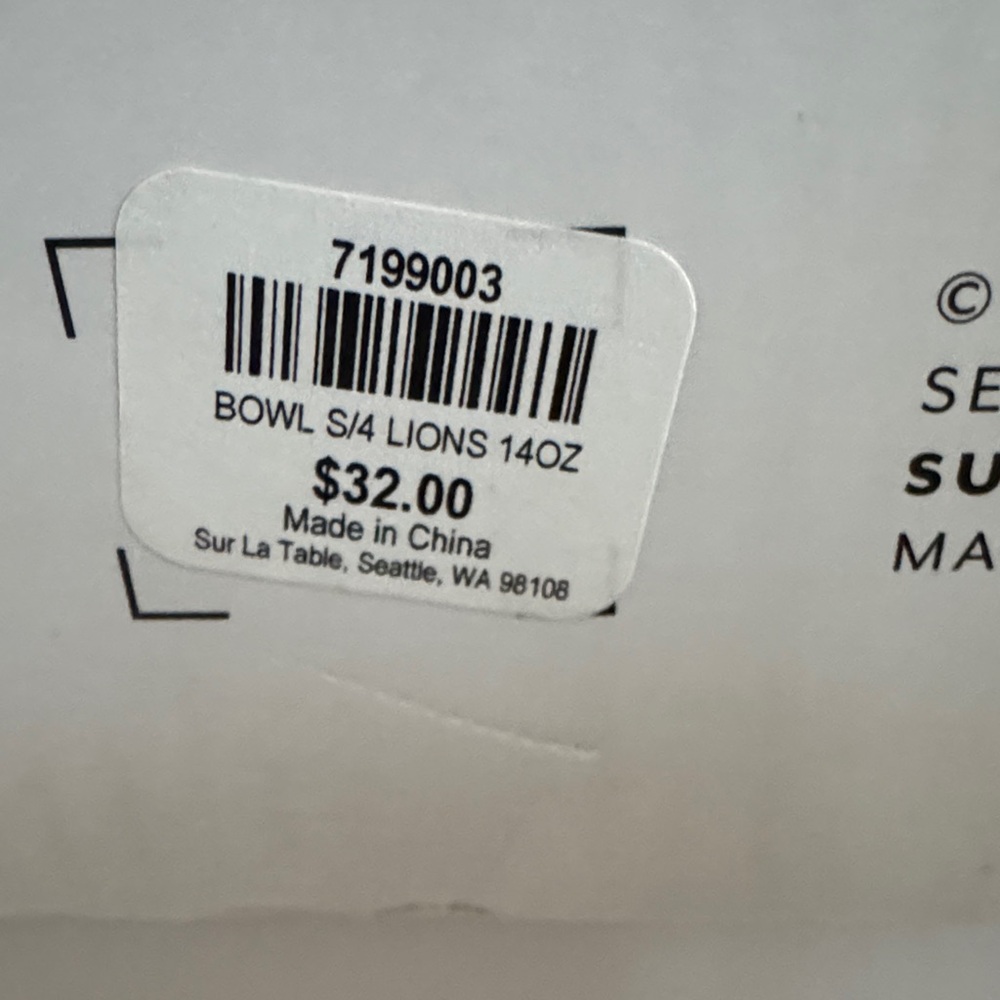 Sur La Table White Lion's Head Ceramic Bowls - Set of 4 French onion soup ☃️ - Picture 3 of 4